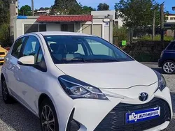 Branco Usado 2020 Toyota Yaris Citadino | € 12.787