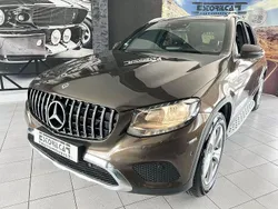 Castanho Usado 2017 Mercedes GLC220 SUV | € 37.800 (Caro)
