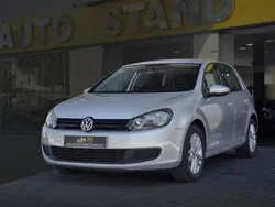 Cinzento Usado 2009 VW Golf VI | € 8.390 (Preço justo)