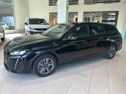 Preto Usado 2025 Peugeot 308 Style Carrinha | € 26.500