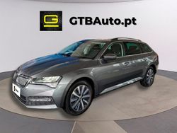 Cinzento Usado 2023 Skoda Superb | € 31.999