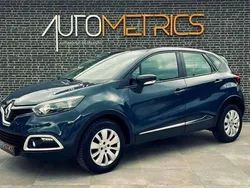 Azul Usado 2017 Renault Captur Expression SUV | € 13.750 (Preço justo)