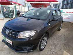 Preto Usado 2014 Dacia Sandero Comfort Citadino | € 7.950 (Bom preço)