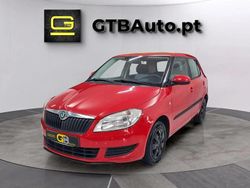 Vermelho Usado 2011 Skoda Fabia Family Citadino | € 4.900