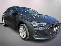 Cinzento Usado 2025 Audi A3 Citadino | € 41.990