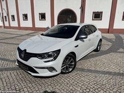 Branco Usado 2019 Renault Mégane GT Line GT-Line Sedan | € 18.900 (Preço elevado)
