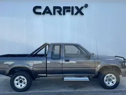 Cinzento Usado 1994 Toyota HiLux Pickup | € 19.999