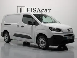 Branco Usado 2024 Fiat Doblò Monovolume | € 21.400 (Preço justo)