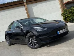 Preto Usado 2020 Tesla Model 3 Sedan | € 25.499 (Preço justo)