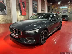 Cinza Usado 2019 Volvo V60 Momentum Carrinha | € 24.750 (Preço justo)