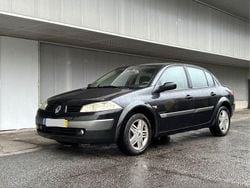 Usado 2005 Renault Mégane II Privilege Sedan | € 2.250 (Bom preço)