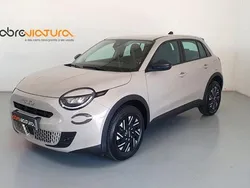 Cinza Usado 2025 Fiat 600 | € 24.000 (Preço justo)