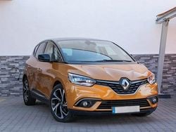 Amarelo Usado 2019 Renault Scénic IV Bose Edition Monovolume | € 17.800
