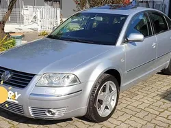 Usado 2003 VW Passat Highline Sedan | € 5.999 (Preço justo)