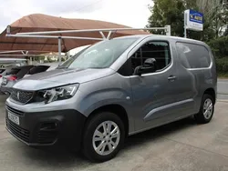 Cinzento Usado 2021 Peugeot Partner Monovolume | € 21.900