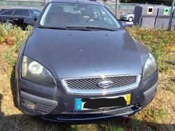 Usado 2006 Ford Focus Sedan | € 1.750 (Super Preço)