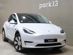 Branco Usado 2024 Tesla Model Y Long Range SUV | € 37.000