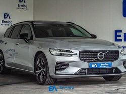 Cinzento Usado 2021 Volvo V60 Carrinha | € 28.750 (Preço justo)