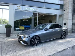 Cinzento castanho, preto Usado 2021 Mercedes C300 Sedan | € 57.900