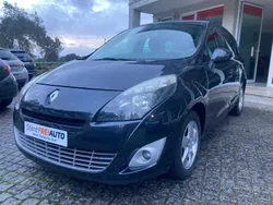 Cinzento Usado 2011 Renault Mégane III Dynamique Monovolume | € 8.990 (Preço elevado)