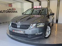 Cinzento Usado 2017 Skoda Octavia Drive Carrinha | € 14.900 (Preço justo)