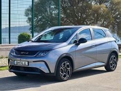 Cinzento Usado 2024 BYD Dolphin Citadino | € 27.900 (Preço elevado)