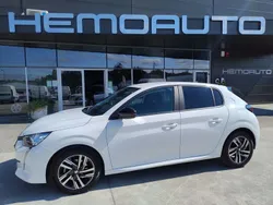 Branco Usado 2023 Peugeot 208 Allure Citadino | € 19.750 (Preço justo)