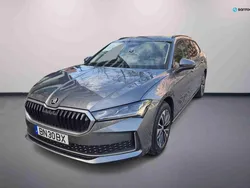 Cinzento Usado 2024 Skoda Superb Carrinha | € 39.490