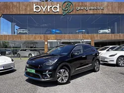 Azul Usado 2021 Kia e-Niro SUV | € 22.900 (Preço justo)