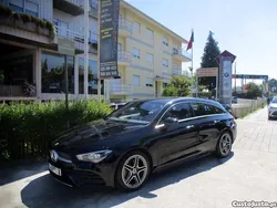Preto Usado 2022 Mercedes CLA180 Shooting Brake AMG line Carrinha | € 35.000