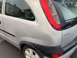 Usado 2001 Opel Corsa | € 1.500