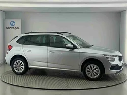 Cinzento Novo 2025 Skoda Kamiq Selection SUV | € 23.490 (Preço justo)