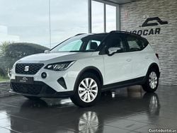 Branco Usado 2023 Seat Arona Style SUV | € 15.750 (Bom preço)