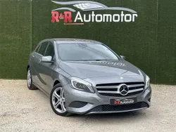 Cinza Usado 2013 Mercedes A180 Urban Citadino | € 15.600 (Preço justo)