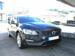 Cinzento Usado 2014 Volvo V60 Carrinha | € 12.900 (Preço justo)