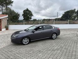 Usado 2011 Renault Latitude Sedan | € 5.250