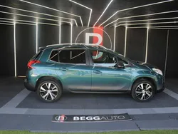 Verde Usado 2016 Peugeot 2008 SUV | € 10.999 (Preço justo)