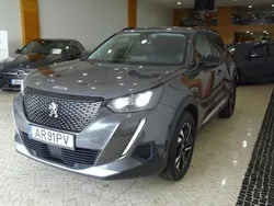 Cinza Usado 2022 Peugeot 2008 Allure SUV | € 19.990 (Preço justo)