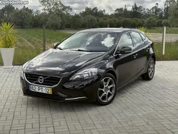 Preto Usado 2015 Volvo V40 Ocean Race Carrinha | € 13.950 (Preço justo)