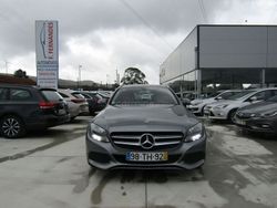 Cinza prata Usado 2017 Mercedes C180 Avantgarde Carrinha | € 21.000 (Preço justo)