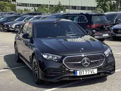 Cinzento Novo 2025 Mercedes E300 Sedan | € 71.400 (Preço justo)