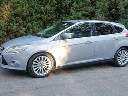 Usado 2011 Ford Focus Titanium Sedan | € 7.065 (Preço elevado)