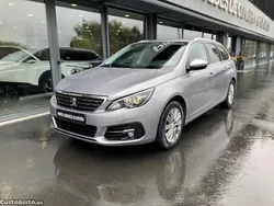 Branco Usado 2021 Peugeot 308 Allure | € 15.900 (Bom preço)