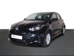 Preto (pintura metalizada) Usado 2023 Toyota Yaris Comfort Sedan | € 23.500 (Preço elevado)