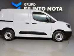 Branco Usado 2023 Opel Combo Monovolume | € 16.490 (Preço justo)