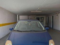 Usado 2006 Fiat Punto Sedan | € 3.000 (Preço justo)