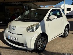 Branco Usado 2009 Toyota iQ Citadino | € 7.750 (Preço elevado)
