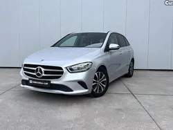 Cinza Usado 2020 Mercedes B180 Business Monovolume | € 22.980 (Bom preço)