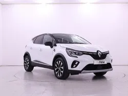 Branco nacarado / tejadilho preto estrela Usado 2022 Renault Captur Techno SUV | € 19.450 (Preço justo)
