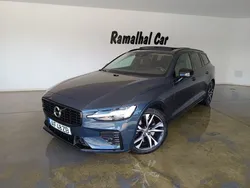 Azul Usado 2021 Volvo V60 R-Design Carrinha | € 33.900 (Preço justo)